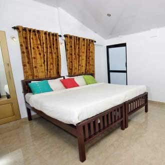 Waters Edge Apartment, Kochi 2